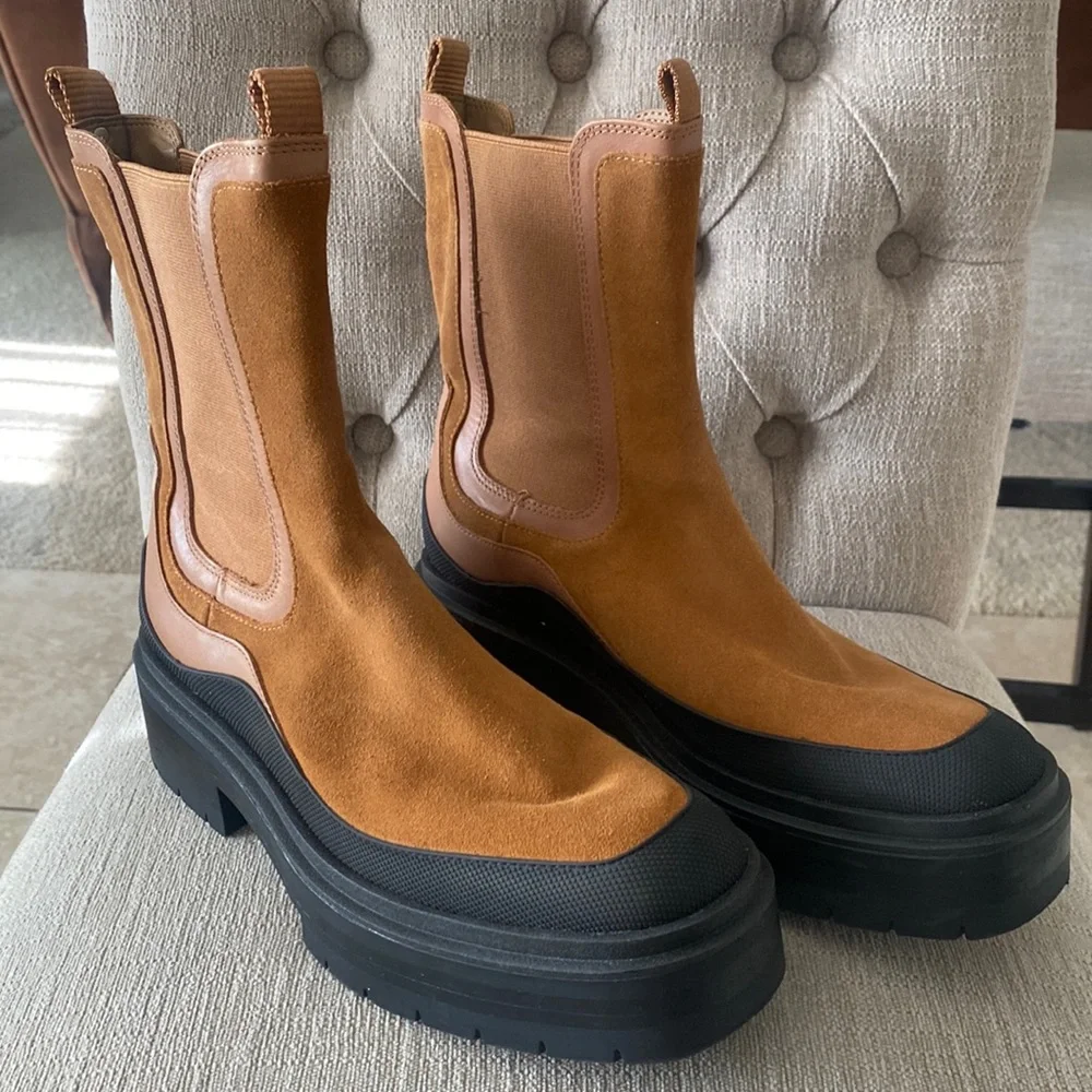 Sam Edelman NEW Lug Sole Suede Chelsea Camel Boot Sz 9 1/2 Gorgeous Boot!!! - Picture 2 of 14